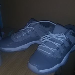 Air Jordan 11 retro low 'cool grey'